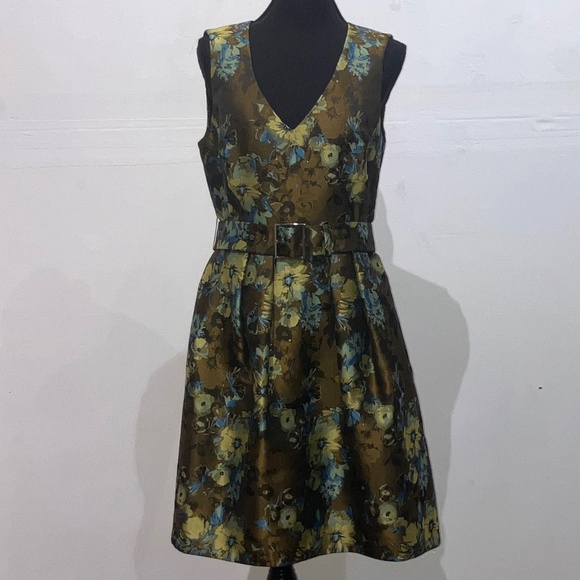 Karen Millen Dresses & Skirts - Karen Mullen green and blue floral dress